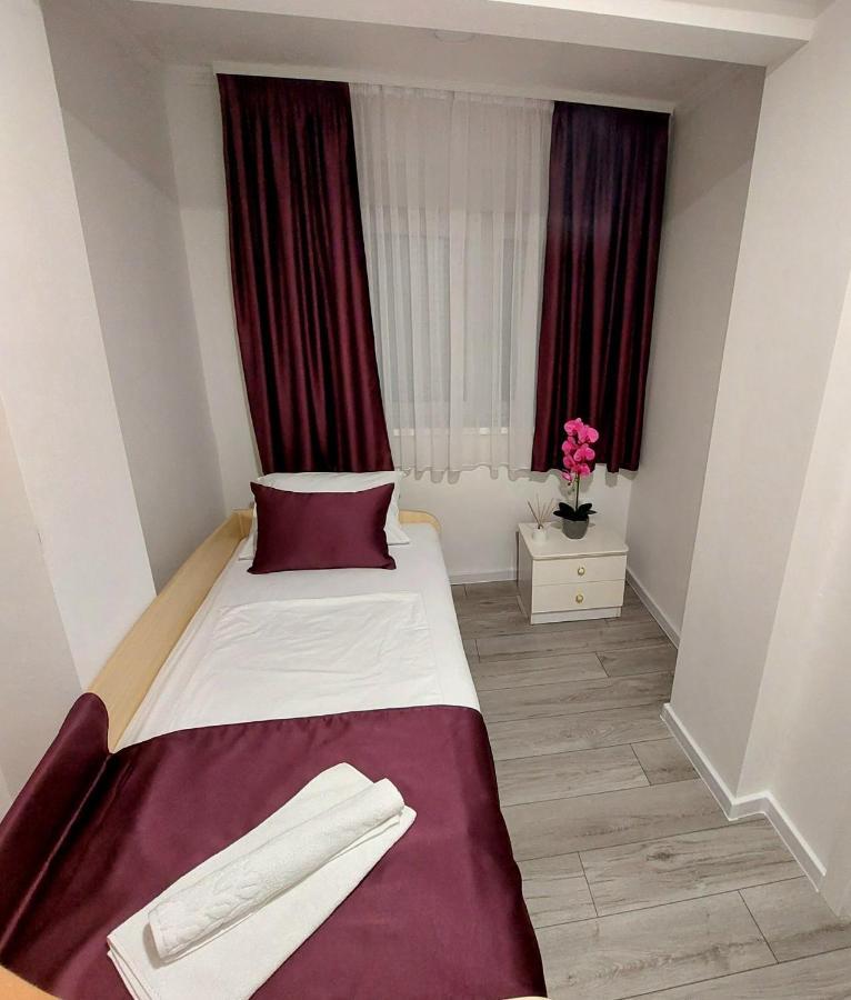 Big Delux Apartment Мостар Екстериор снимка