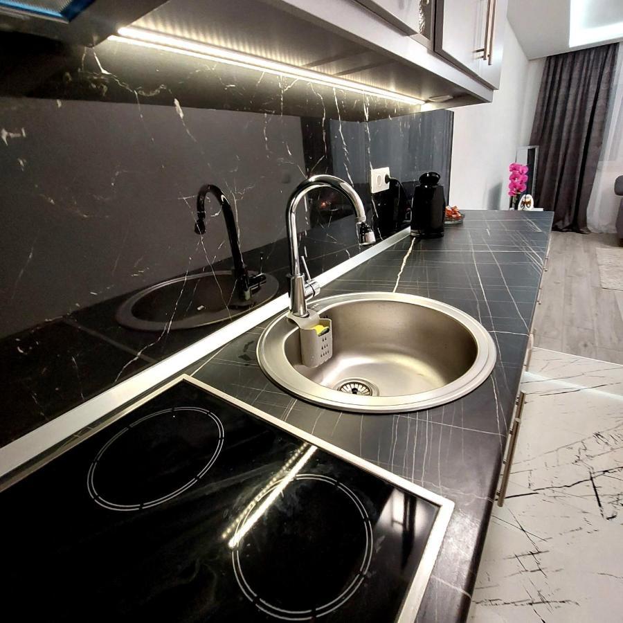 Big Delux Apartment Мостар Екстериор снимка