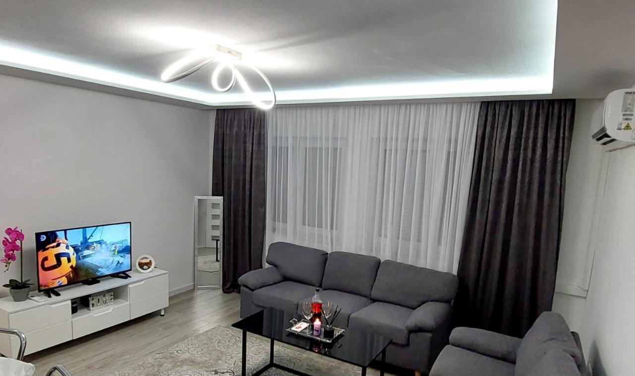 Big Delux Apartment Мостар Екстериор снимка